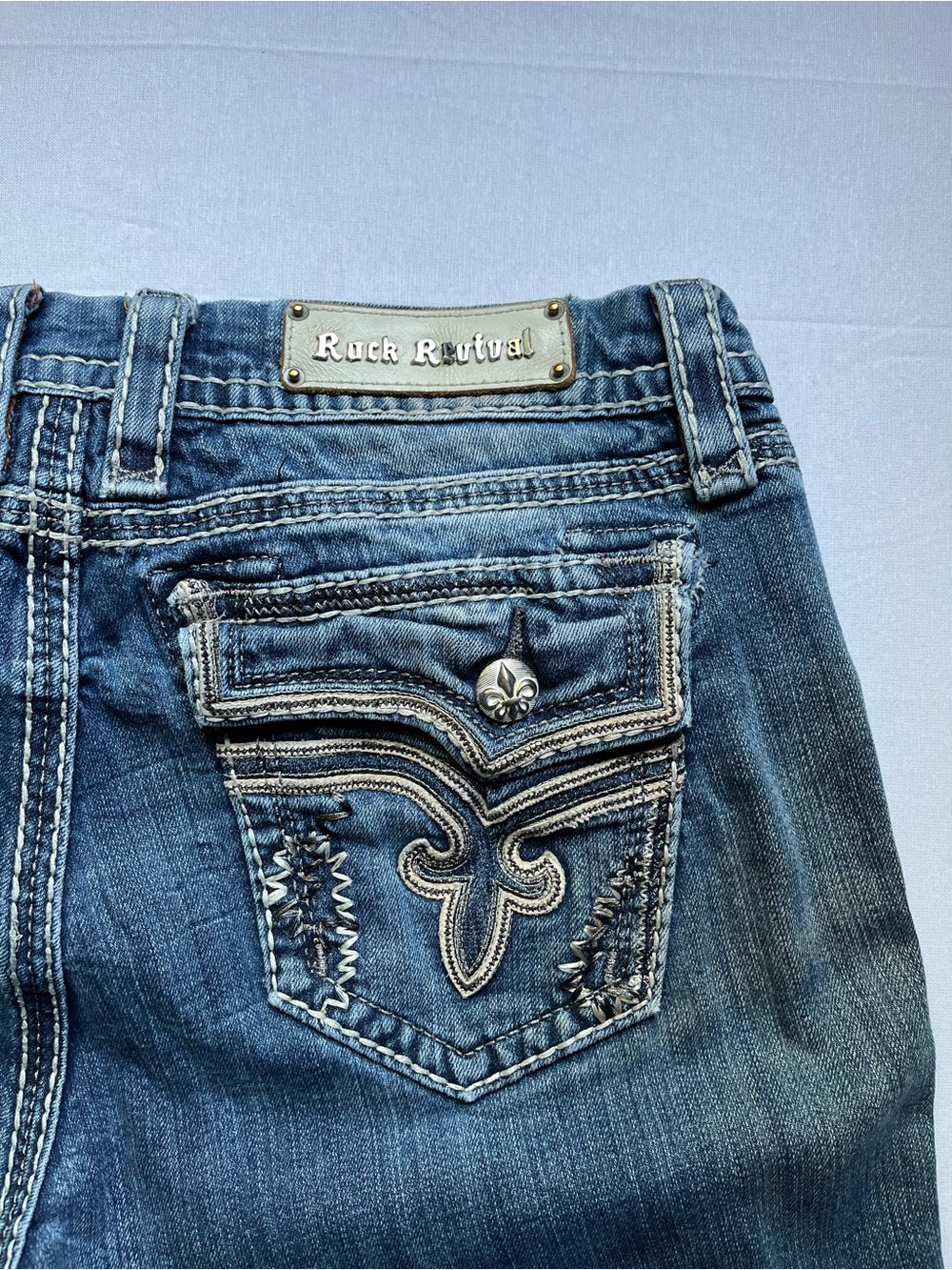 Rock Revival Women's Medium Blue Embroidered Bootcut Jeans - Picture 9 of 11